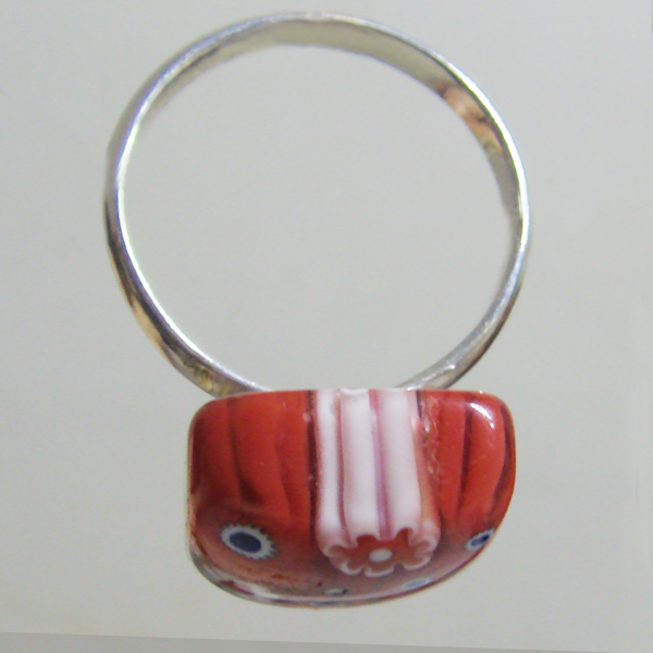 (r1246)Silver ring Murano design.